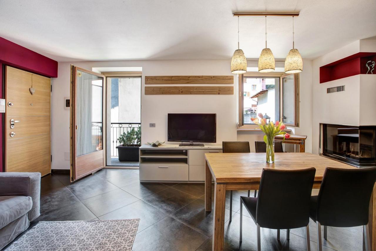 Ferienwohnung La Maison Du Bonheur Grosio Exterior foto