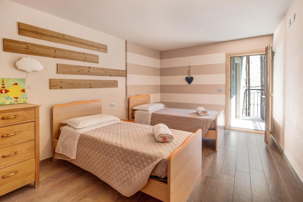 Ferienwohnung La Maison Du Bonheur Grosio Exterior foto
